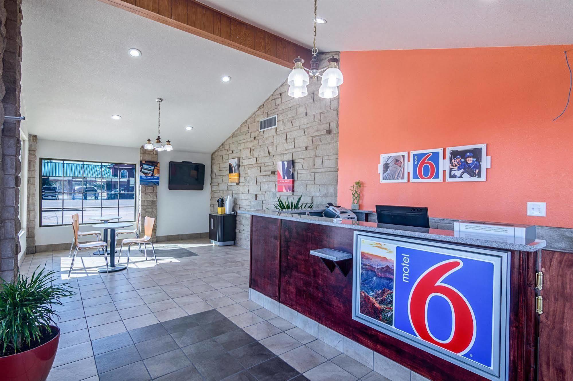 Motel 6-Childress, Tx Buitenkant foto